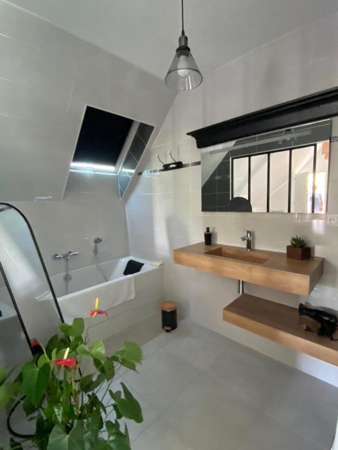 Appartement Lu'Ermael Avec Vue Mont Saint Michel Courtils Exterior foto